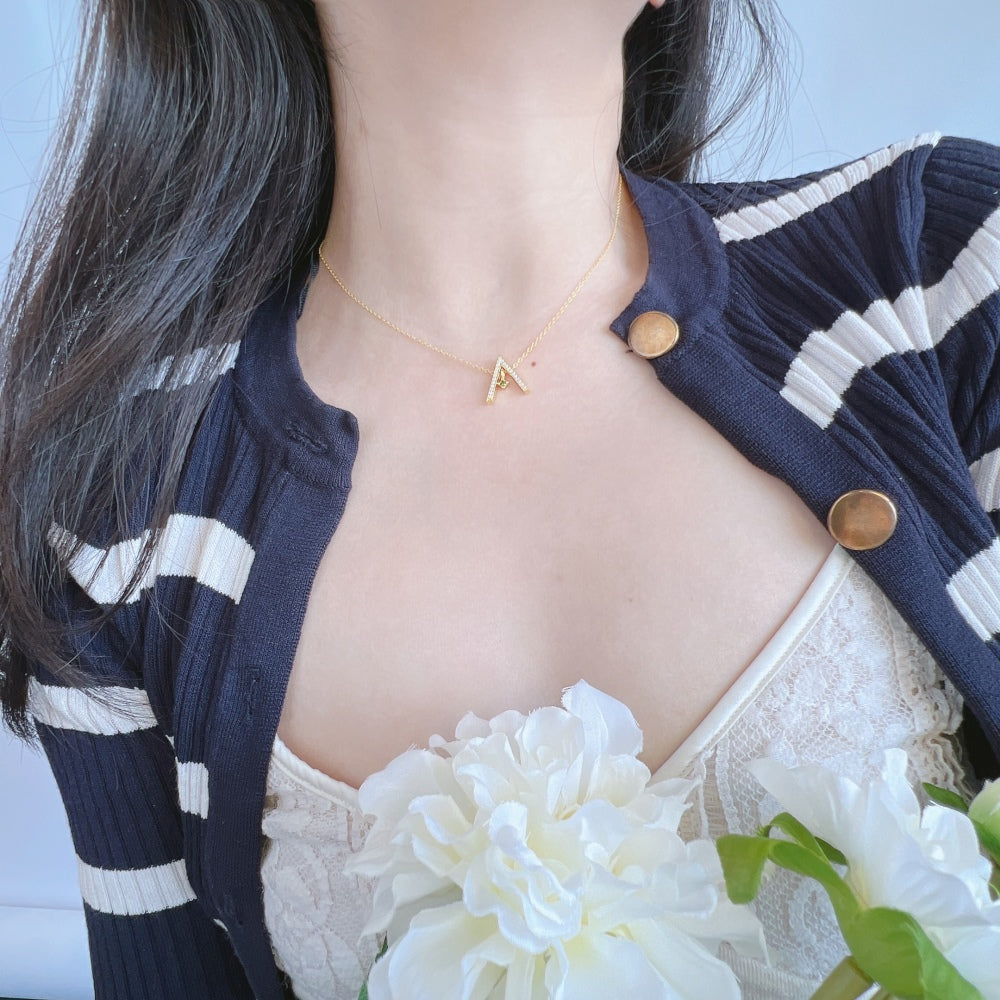 [Goodv]Sparkling "A" Shape Necklace