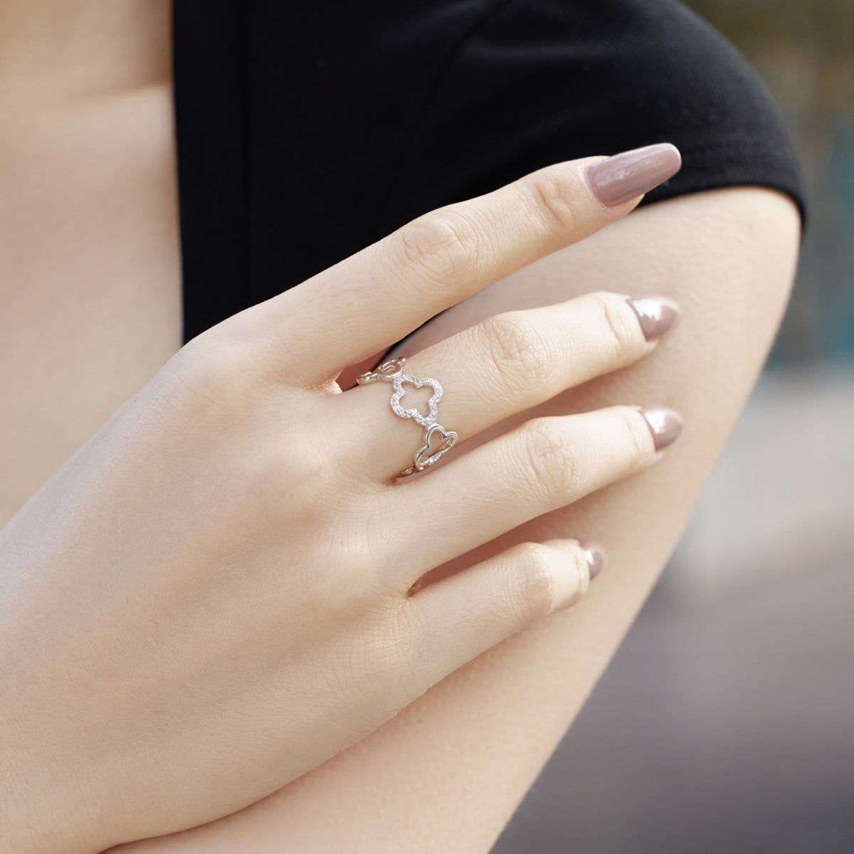 [Goodv]Hollow Design Four-Leaf Clover Flower Shape Ring