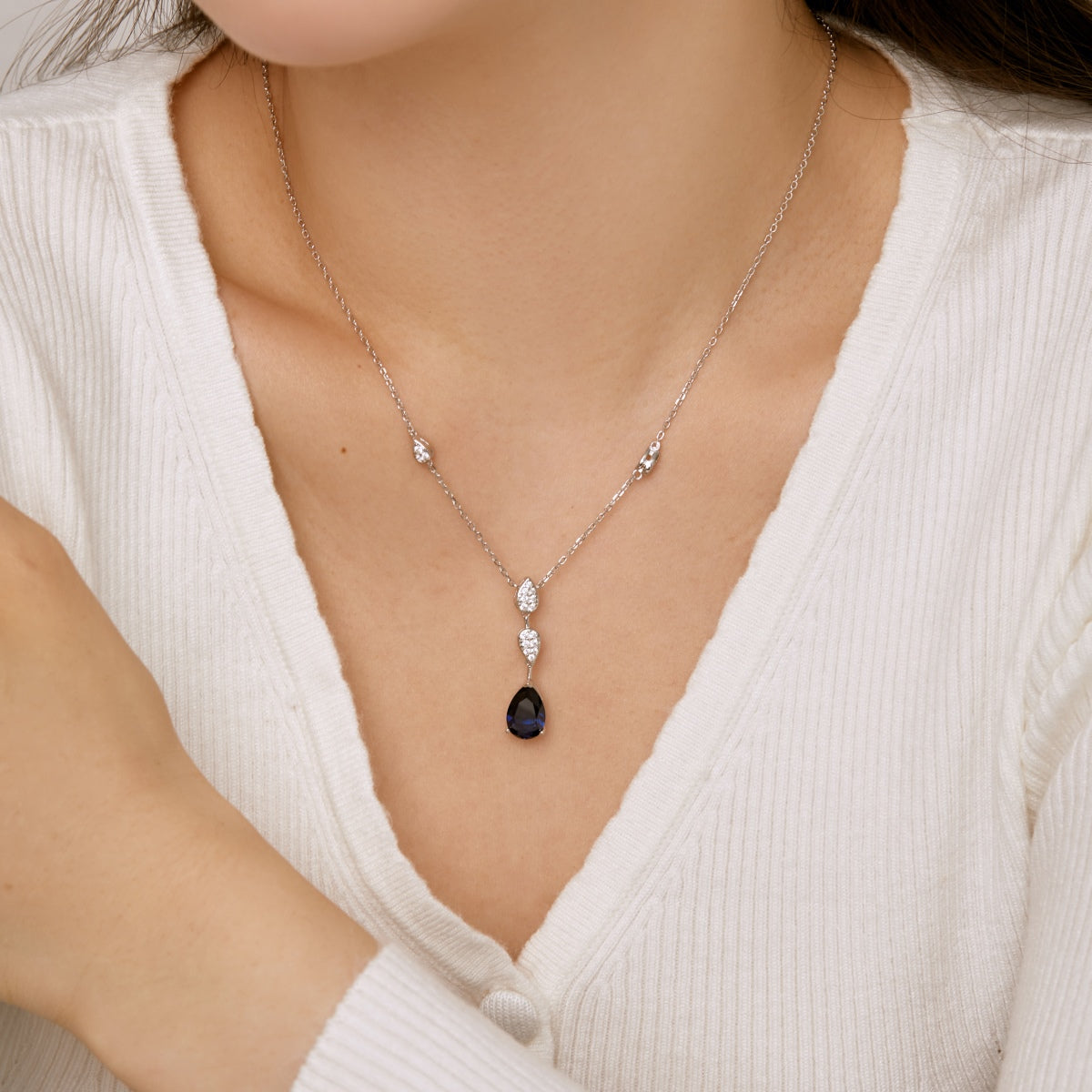 [Goodv]Dazzling Pear Cut Necklace