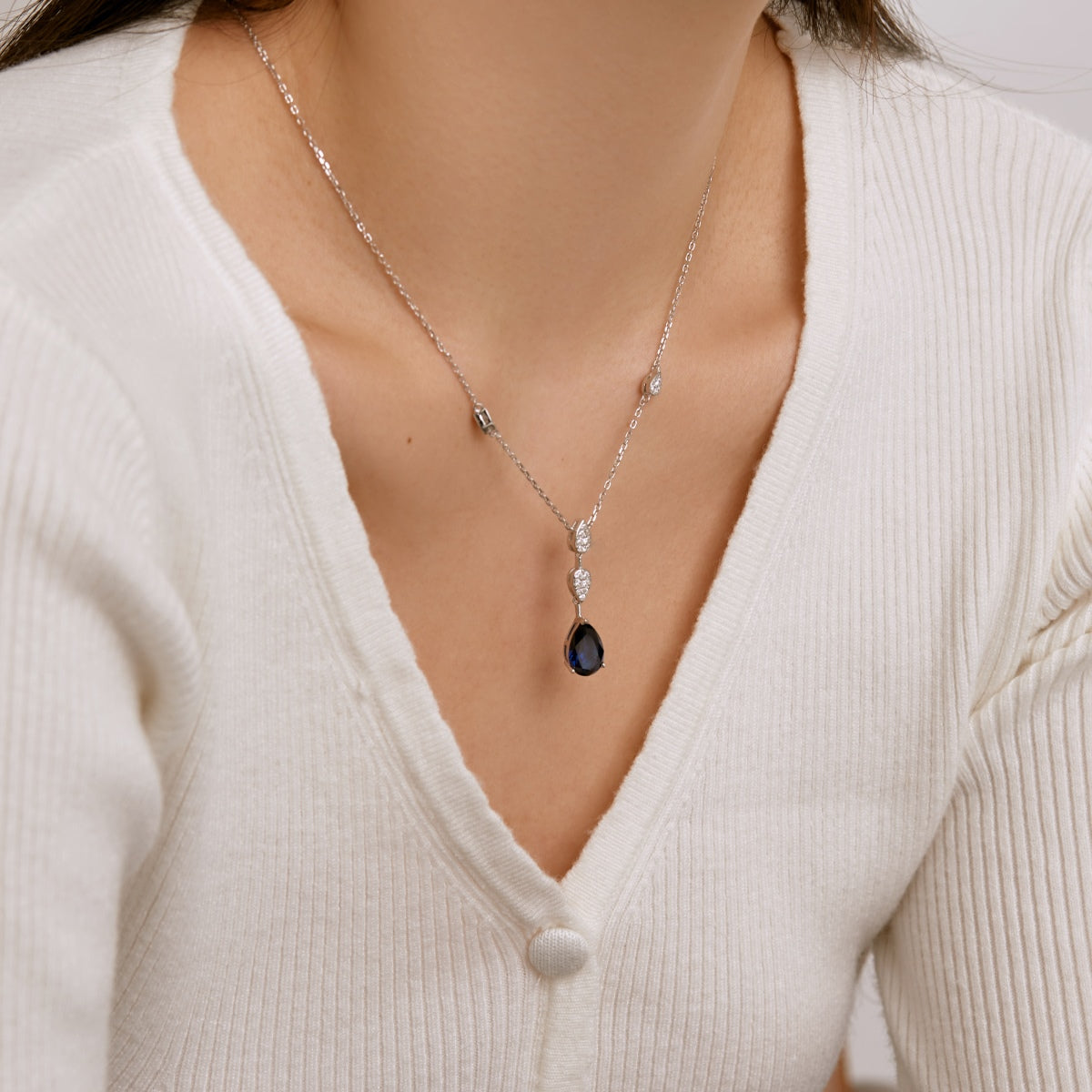 [Goodv]Dazzling Pear Cut Necklace