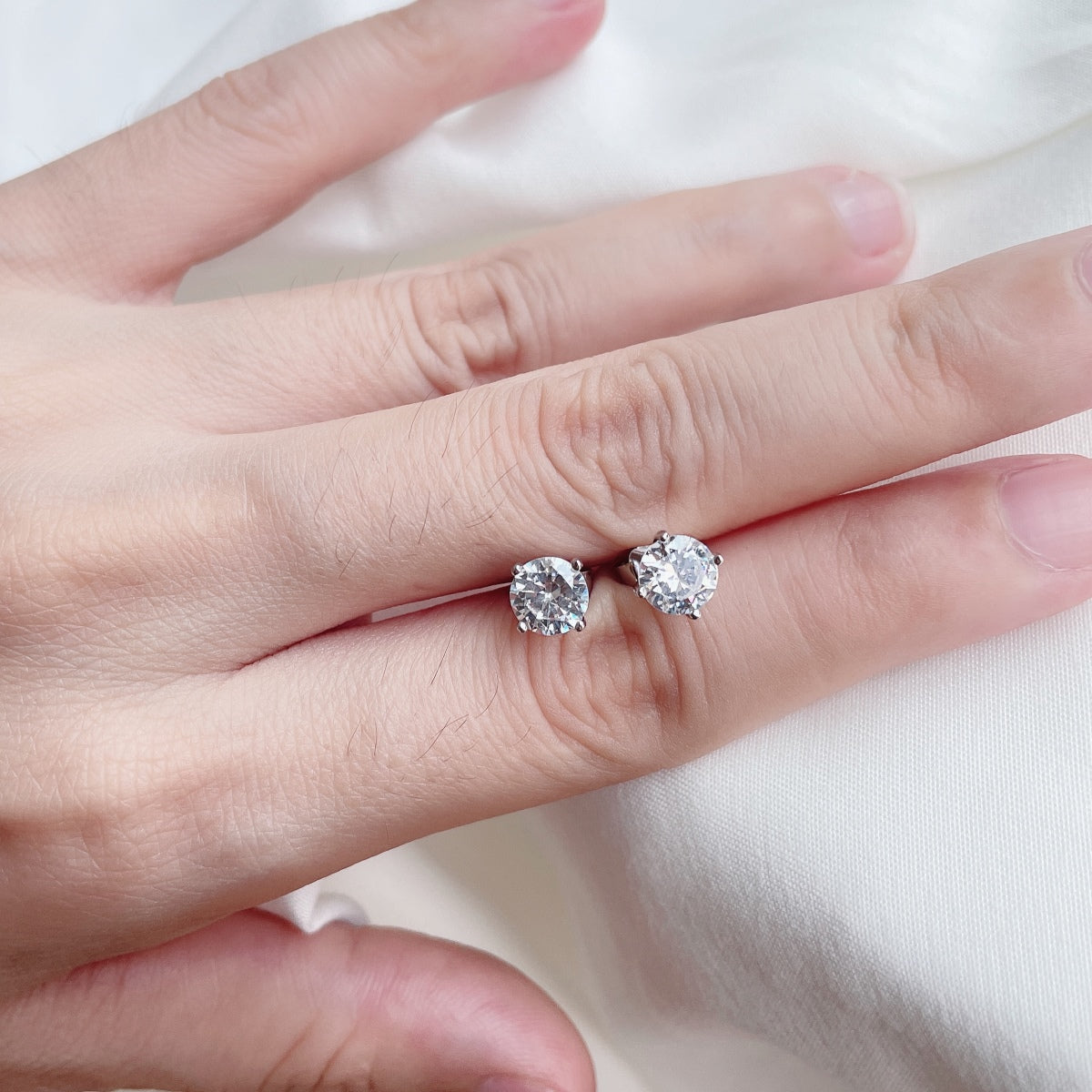 [Goodv]Unique Round Shape Earrings