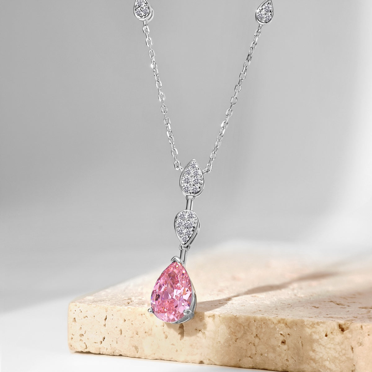 [Goodv]Dazzling Pear Cut Necklace
