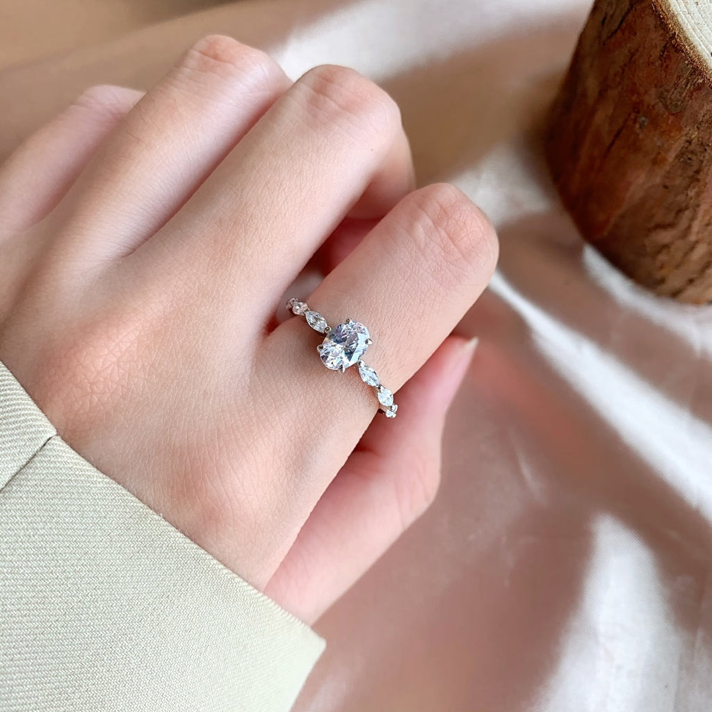 [Goodv] Bague de fiançailles quotidienne en forme de coussin allongé et vibrant de 0,75 carat