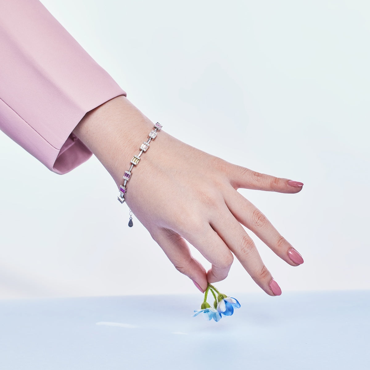 [Goodv]Dainty Charming Emerald Cut Daily Bracelet