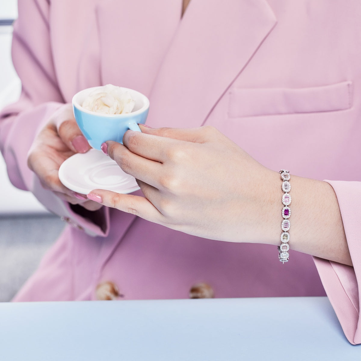 [Goodv] Bracelet quotidien exquis et orné d'émeraude taillée