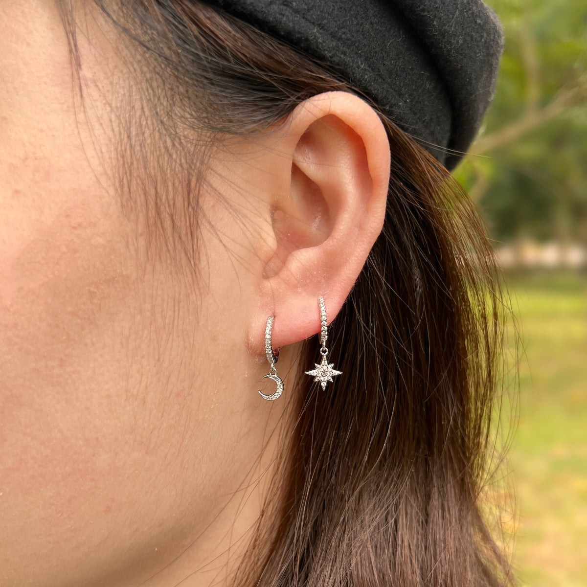 [Goodv]Star and Moon Asymmetric Earrings