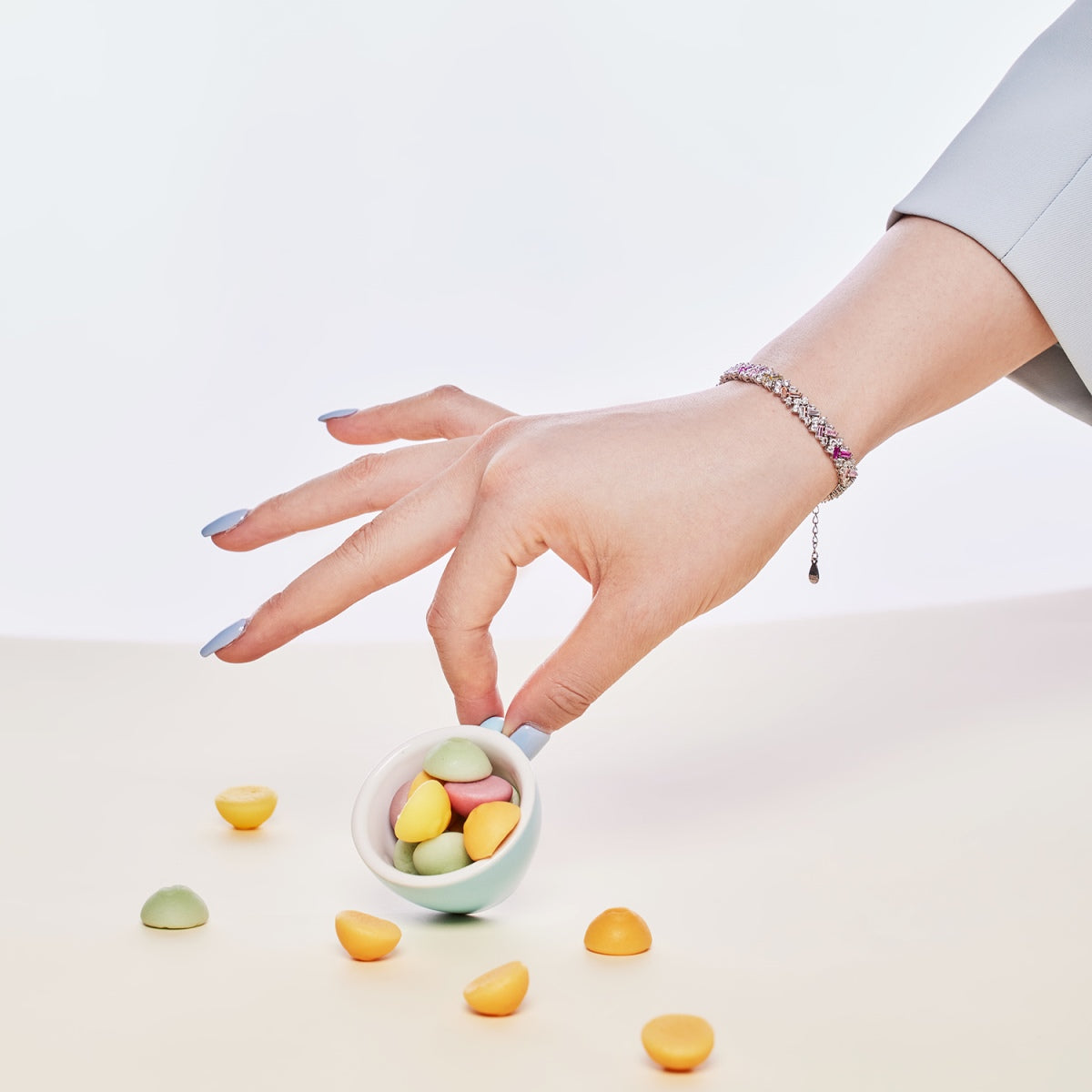 [Goodv]Dazzling Unique Multi Shape Daily Bracelet