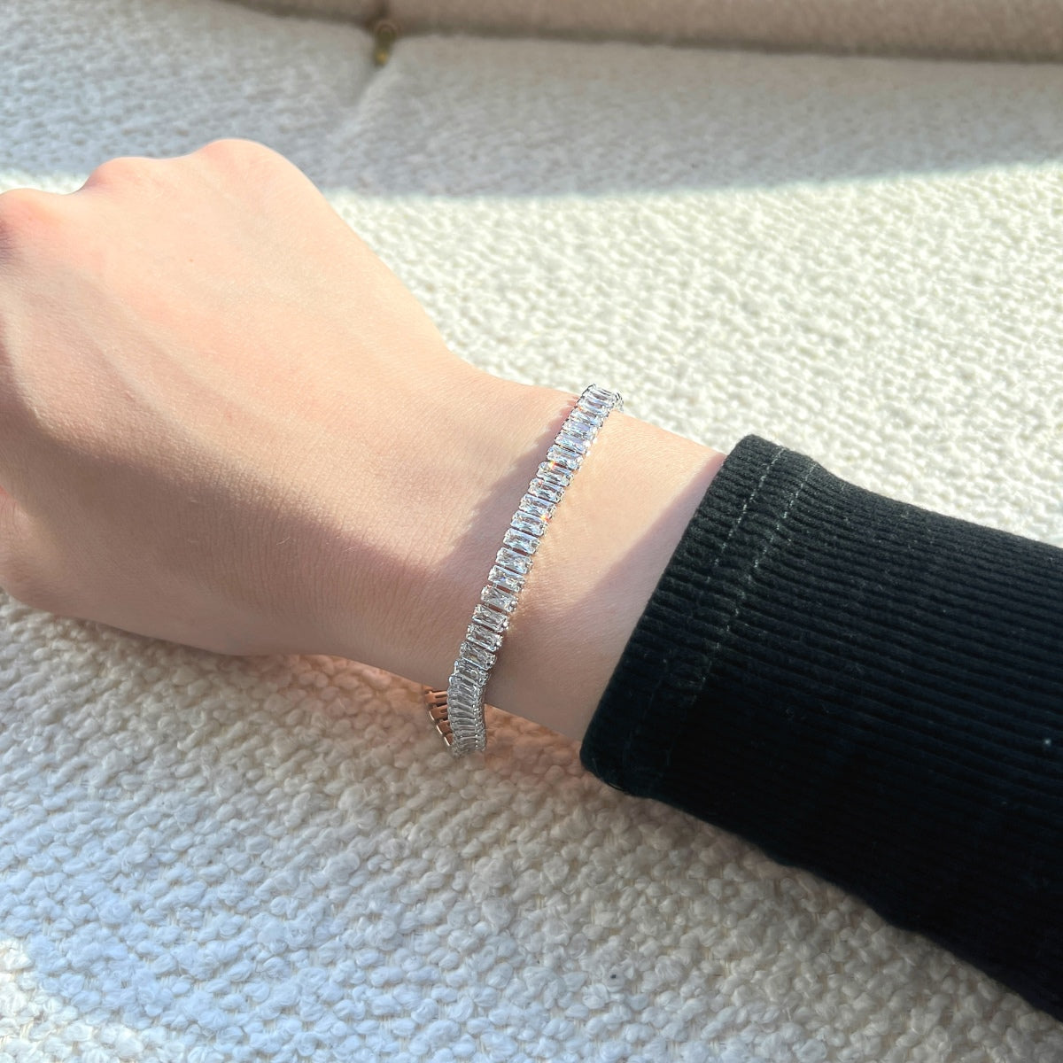 [Goodv]絶妙なエメラルドカットのデイリーブレスレット