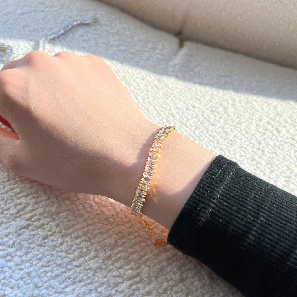 [Goodv]絶妙なエメラルドカットのデイリーブレスレット