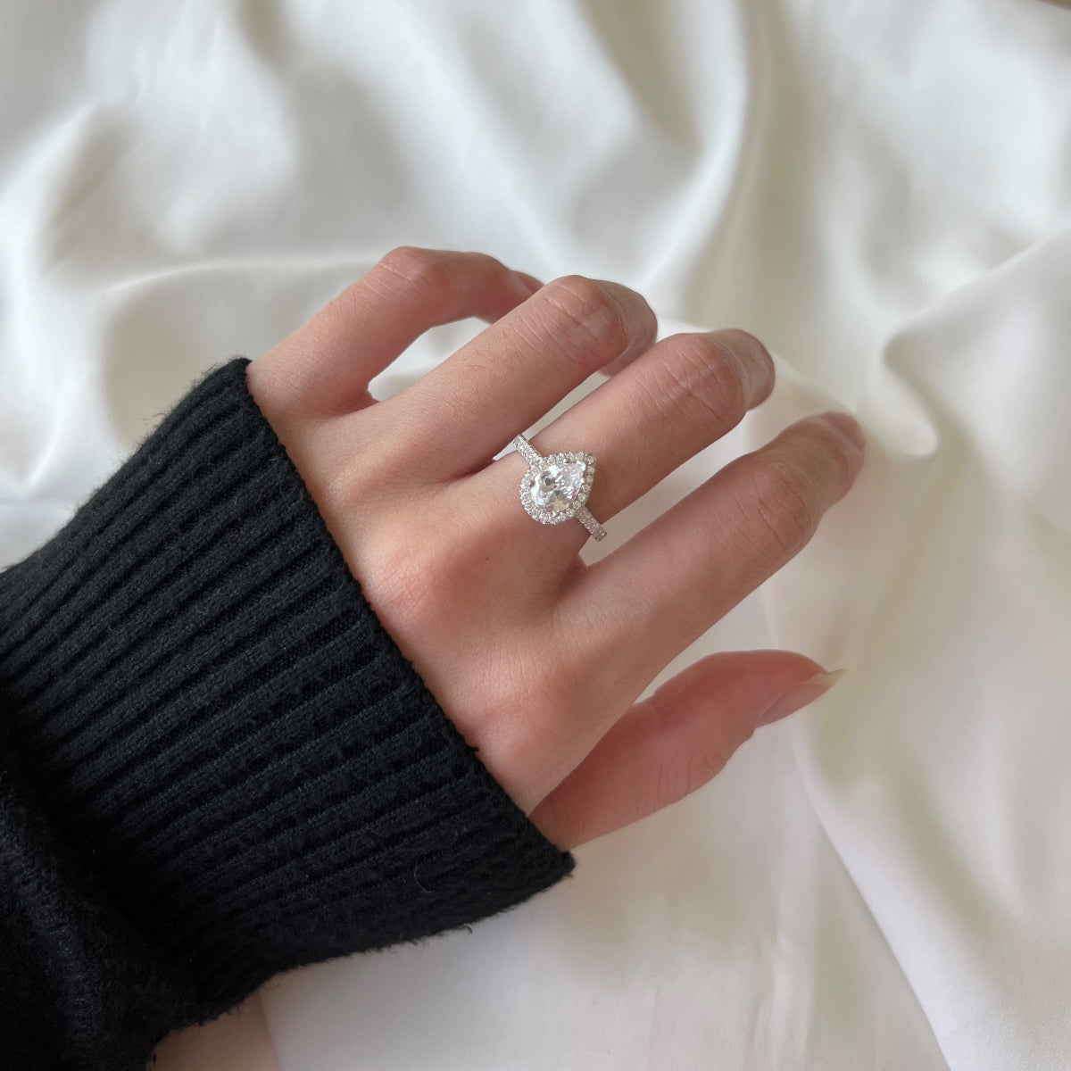 [Goodv]1.0 Carat Luxurious Resplendent Water Drop Shape Wedding Ring