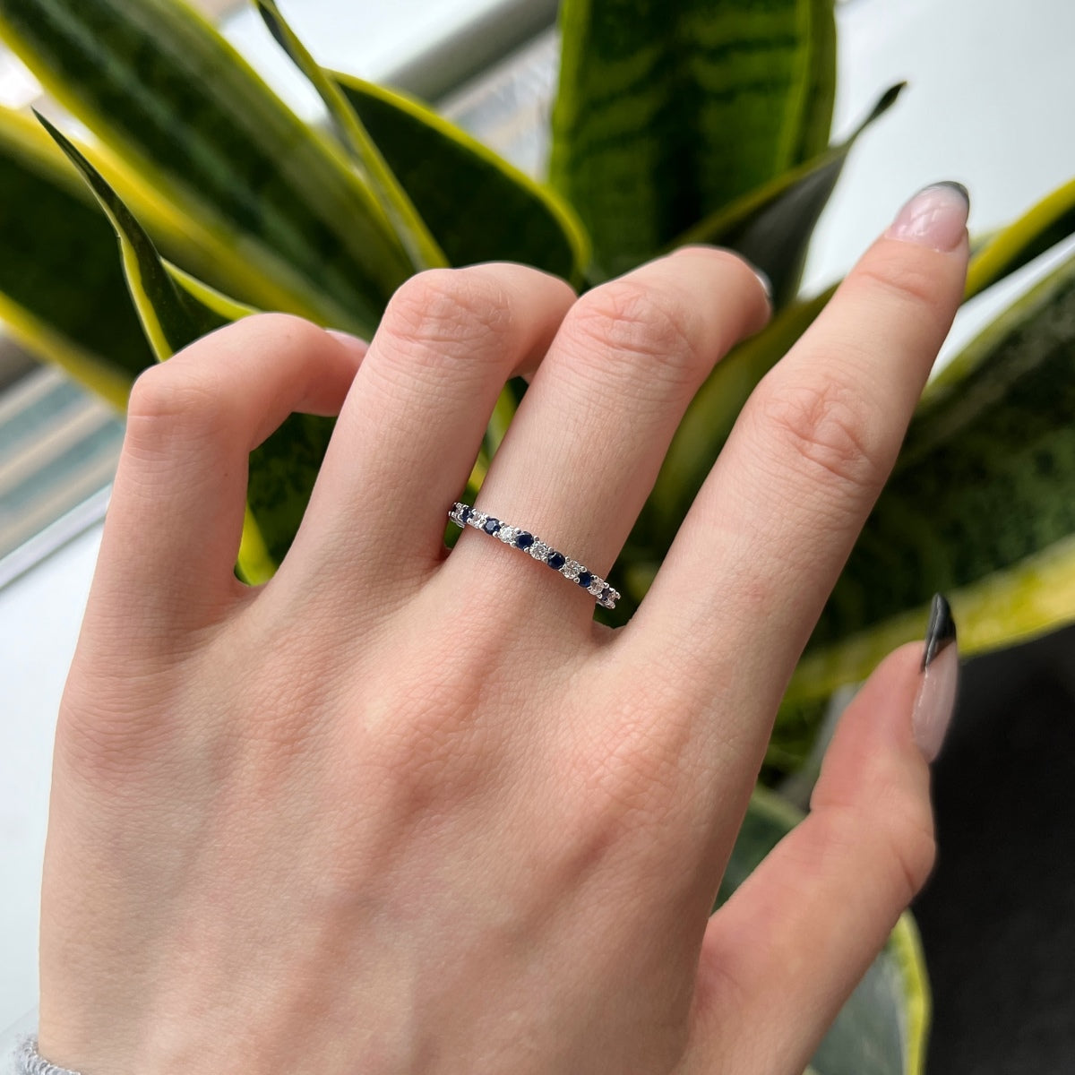 [Goodv]Exquisite Colorful Round Cut Tennis Ring