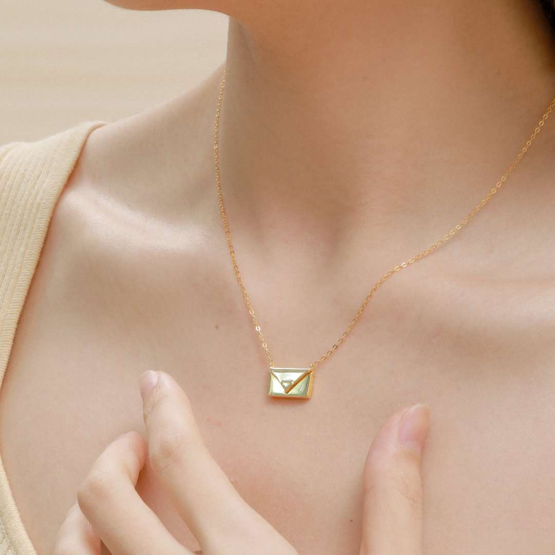 [Goodv]Envelope Heart Shape Mother's Day Necklace