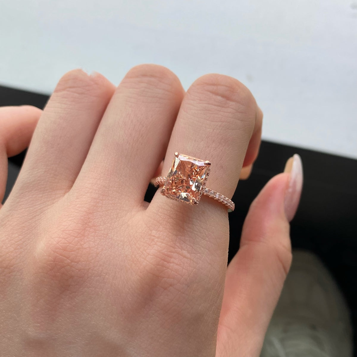 [Goodv]4.0 Carat Luxurious Engagement Ring