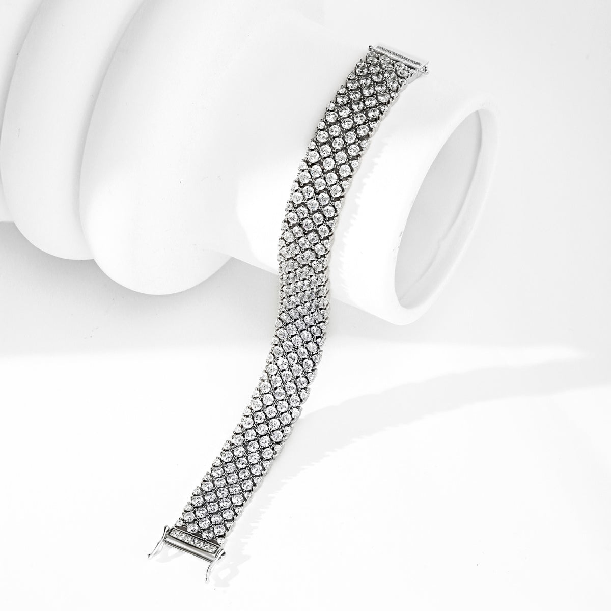 [Goodv] Bracelet de fête élégant et orné de coupe ronde