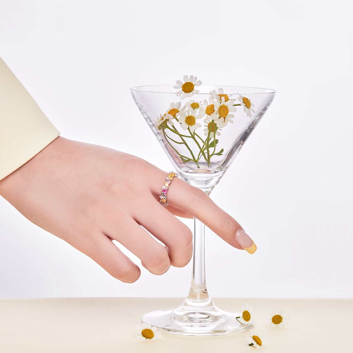 [Goodv]Dazzling Polychromatic Multi cut Daily Ring