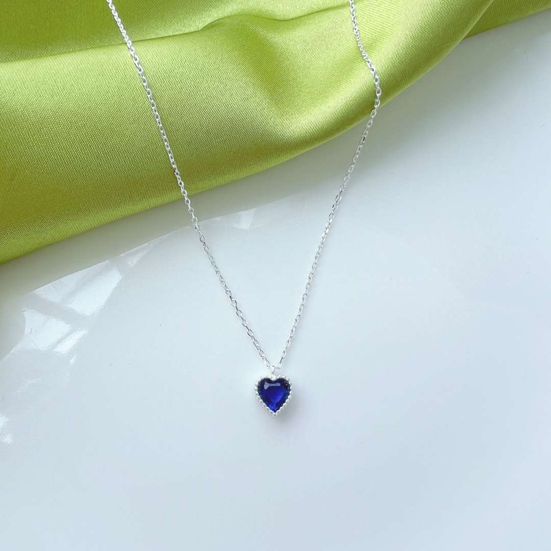 [Goodv]Ornate Heart Shape Necklace