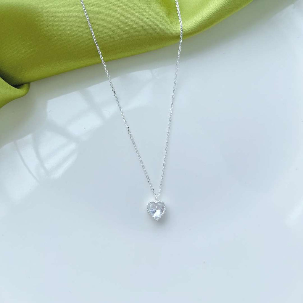 [Goodv]Ornate Heart Shape Necklace