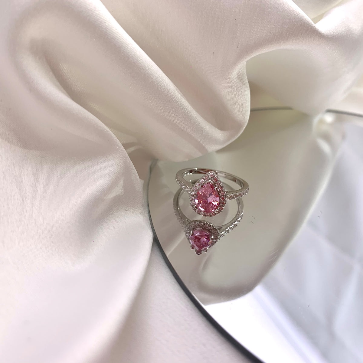 [Goodv]1.0 Carat Luxurious Resplendent Water Drop Shape Wedding Ring