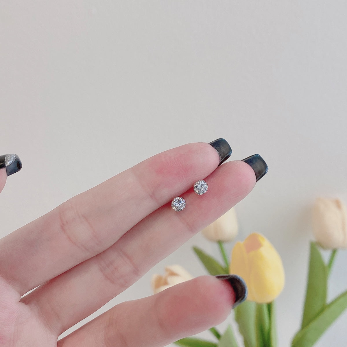 [Goodv]Sparkling Colorful Round Shape Earrings