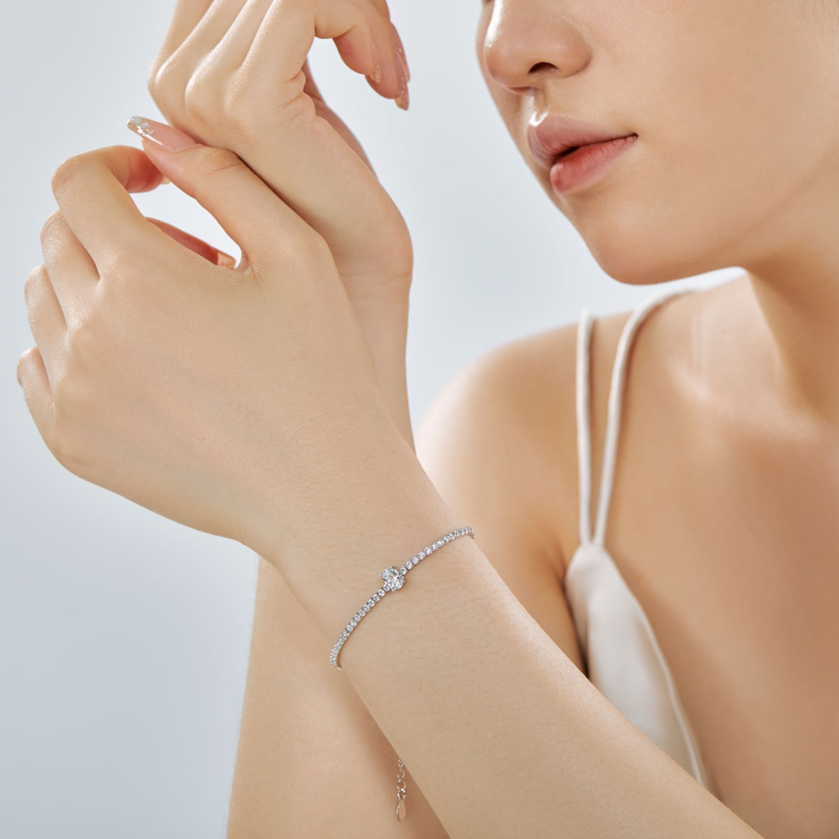 [Goodv] Bracelet quotidien exquis à taille ovale de 0,75 carat