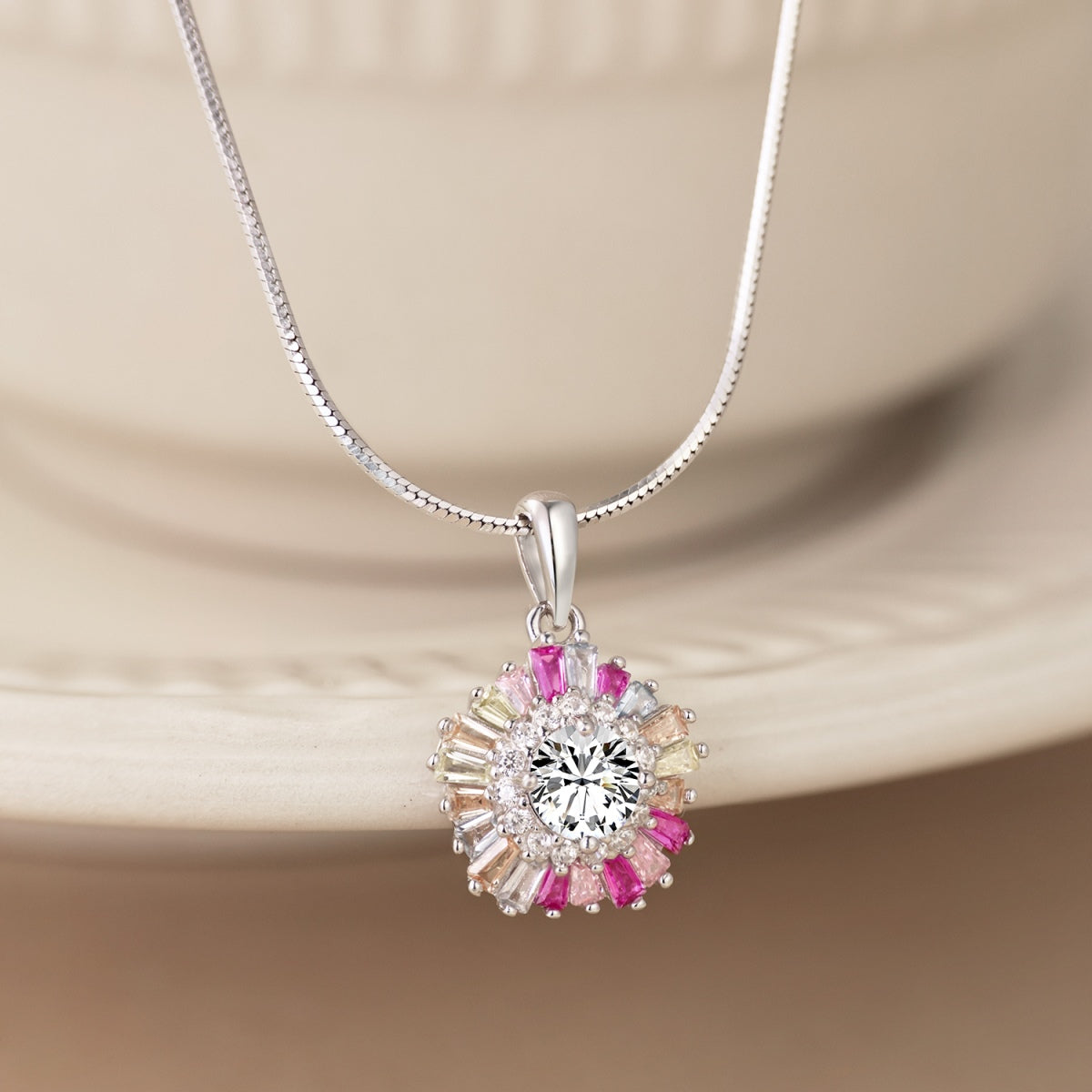 [Goodv]Charming Flower Colorful Necklace