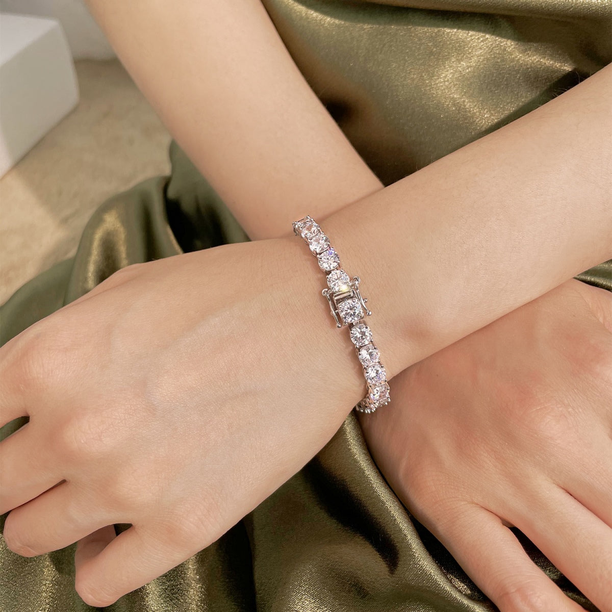 [Goodv] Bracelet de mariage éblouissant à coupe ronde de 0,75 carat