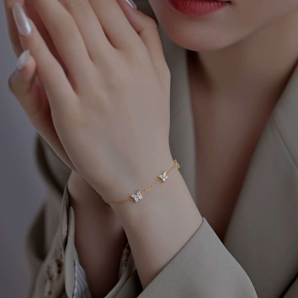 [Goodv]Collier en forme de papillon rayonnant