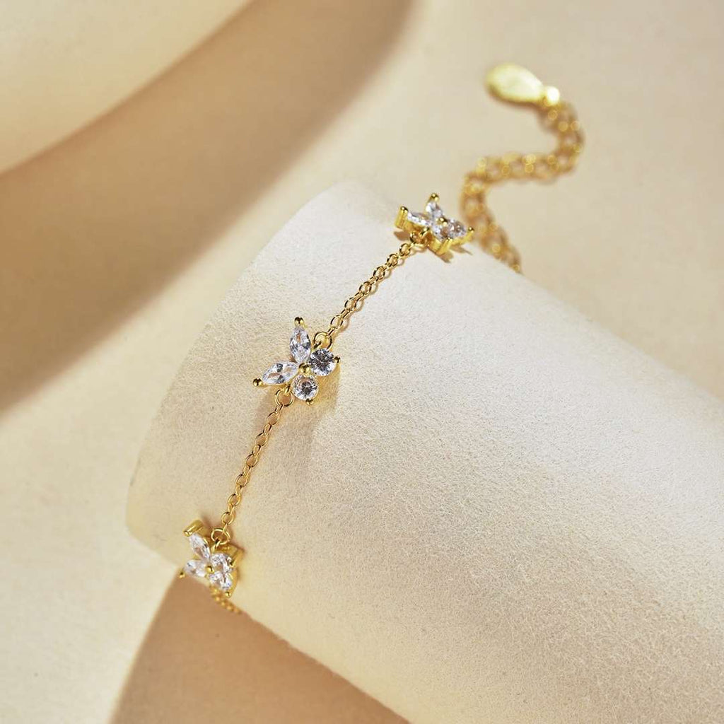 [Goodv]Collier en forme de papillon rayonnant