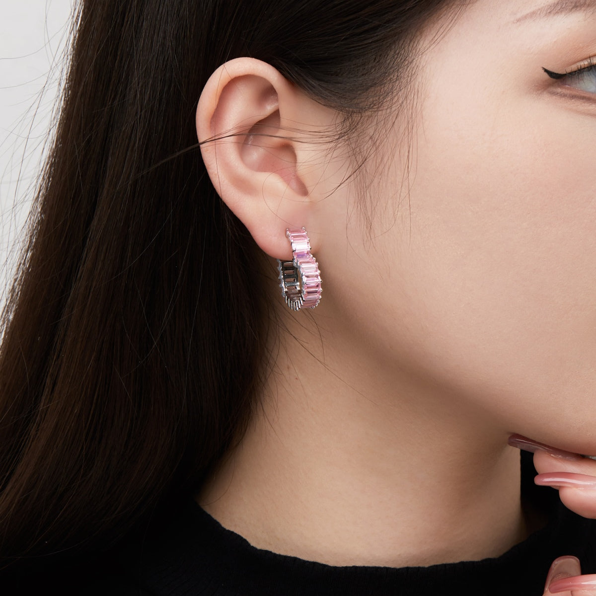 [Goodv]Radiant Heart Cutout Earrings