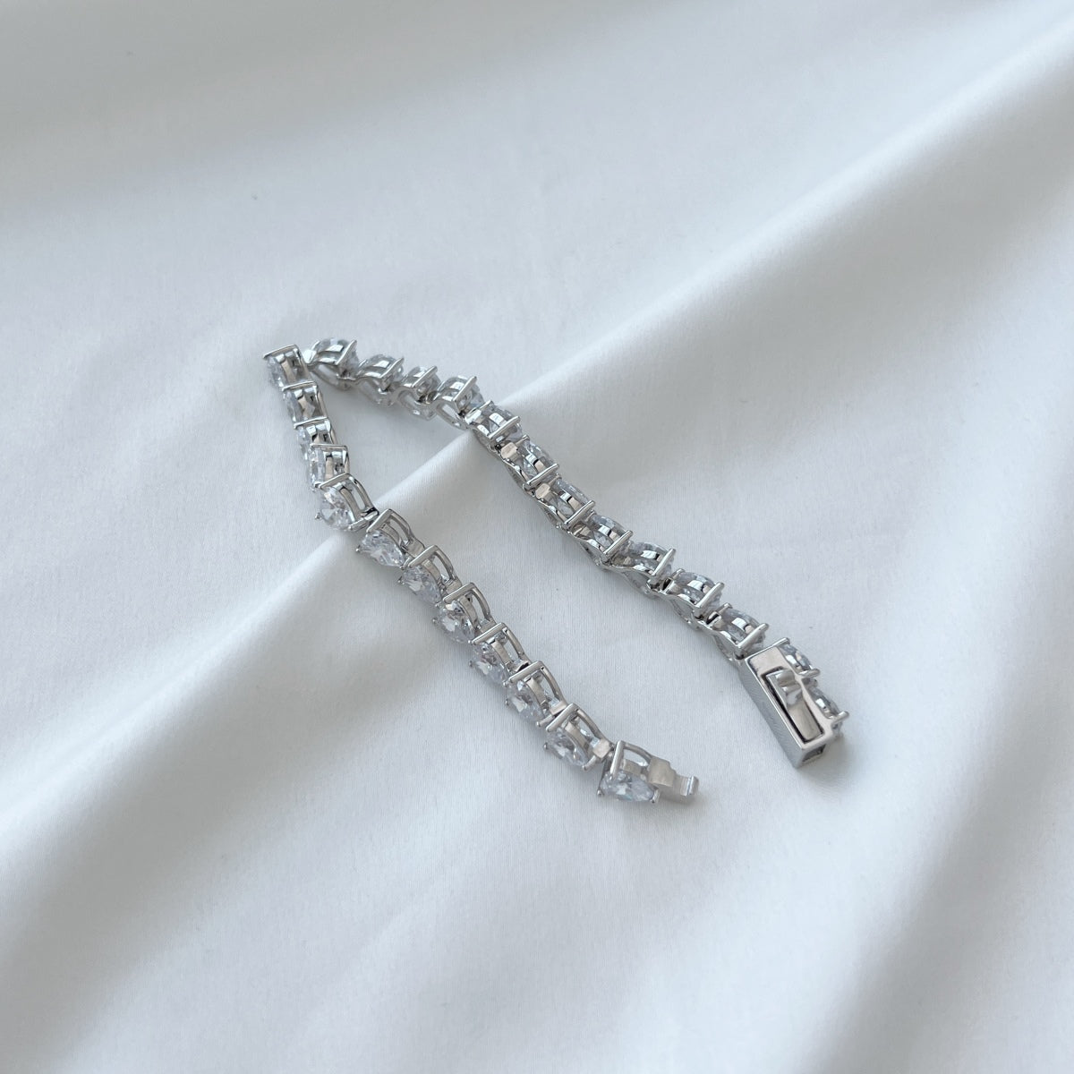 [Goodv] Bracelet d'amoureux élégant et romantique en forme de cœur de 0,75 carat