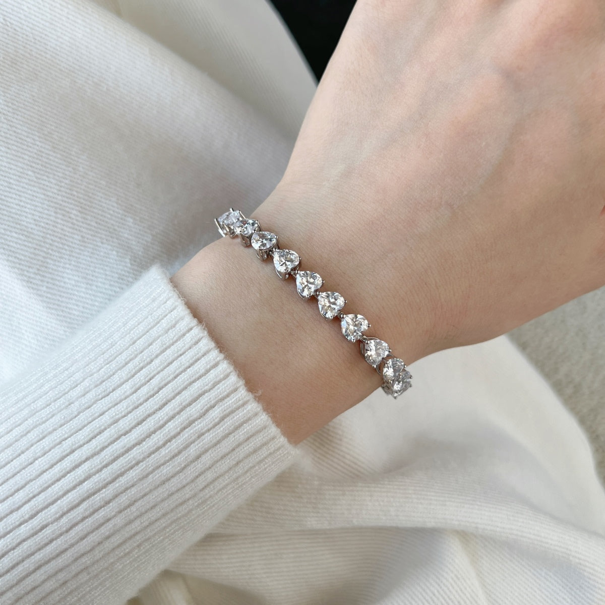[Goodv] Bracelet d'amoureux élégant et romantique en forme de cœur de 0,75 carat