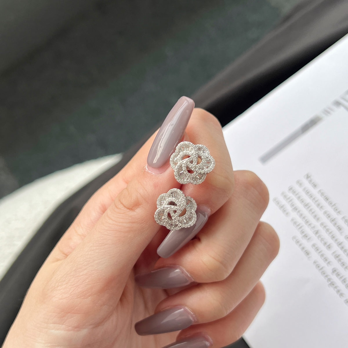 [Goodv]Exquisite Flower Shape Daily Earrings