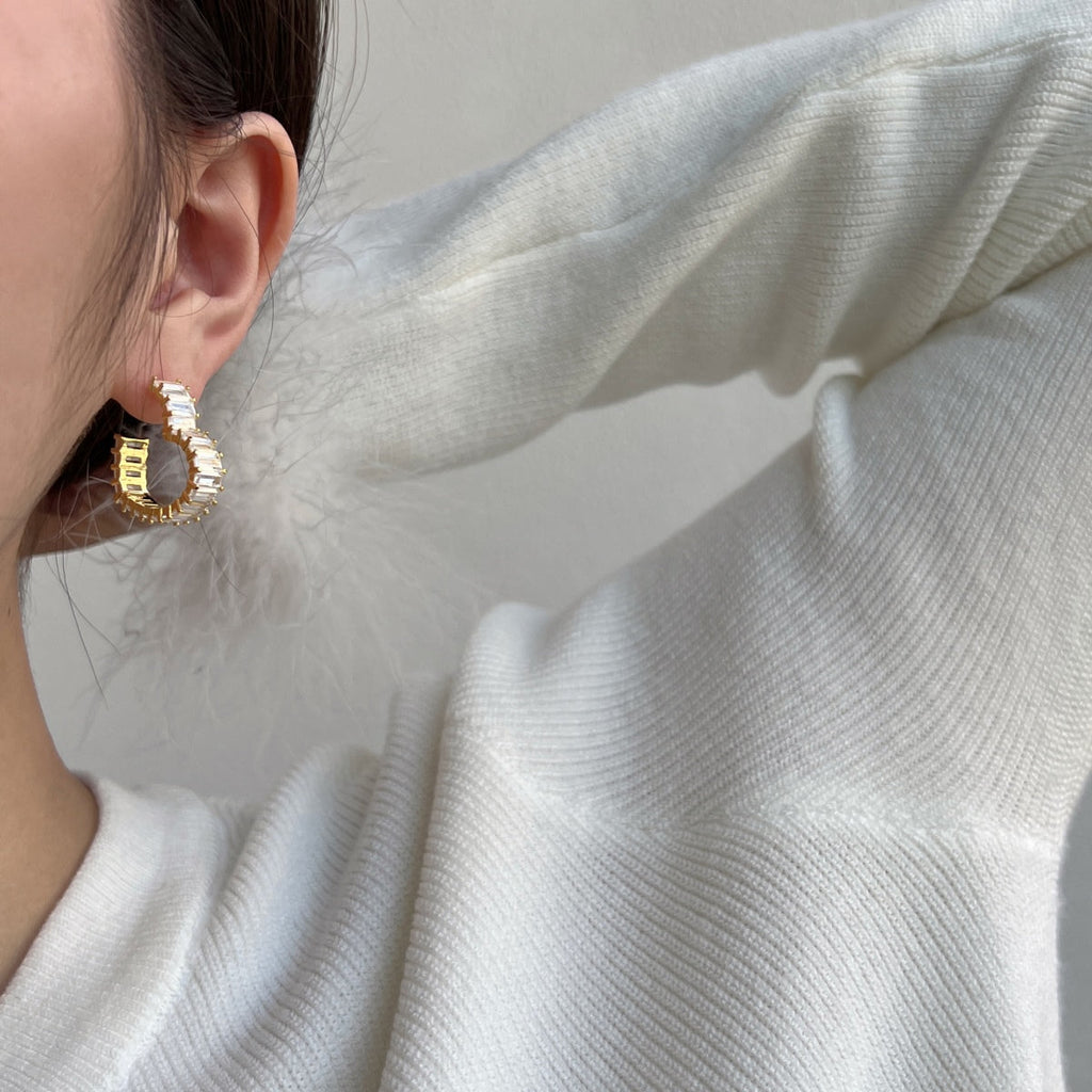 [Goodv]Radiant Heart Cutout Earrings
