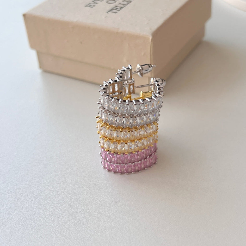 [Goodv]Radiant Heart Cutout Earrings
