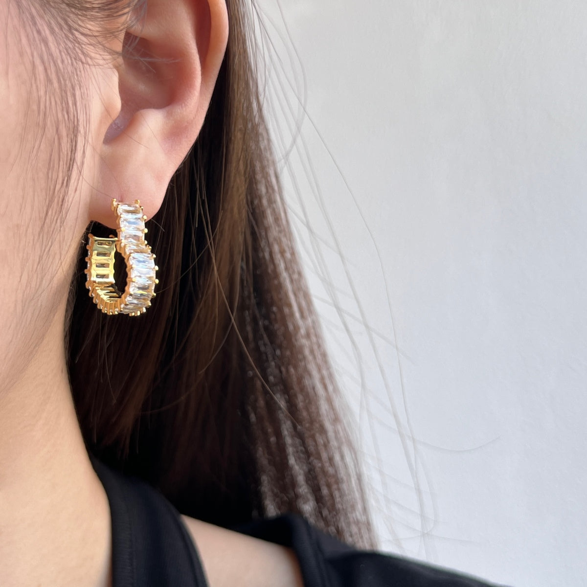 [Goodv]Radiant Heart Cutout Earrings