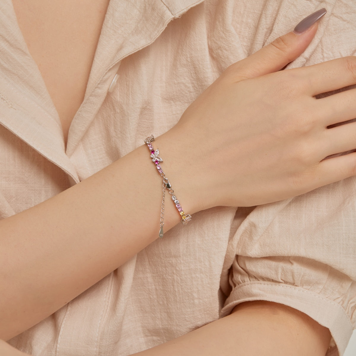 [Goodv]Bracelet quotidien rond en forme de papillon coloré et orné