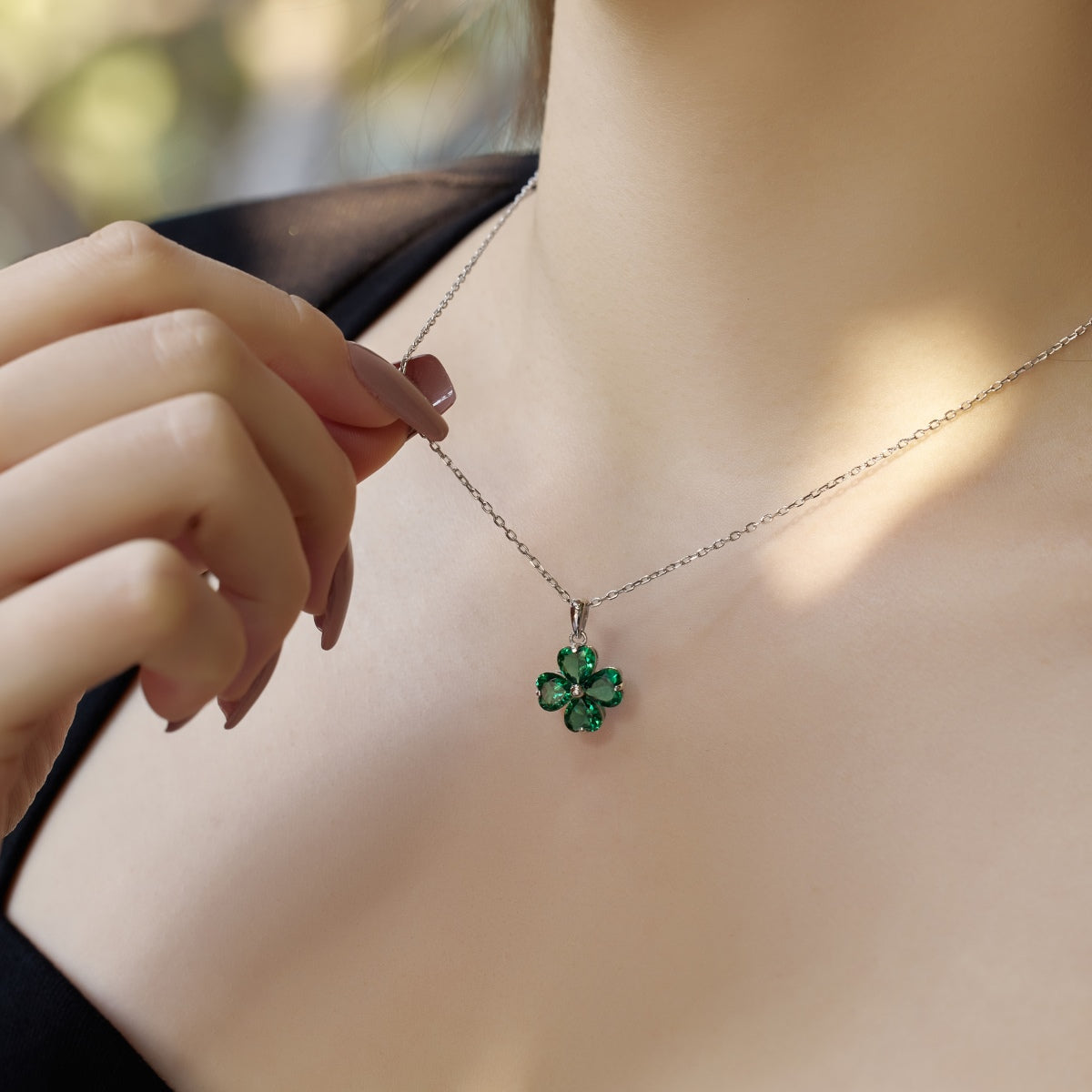 [Goodv]Heart-Shaped Four-Leaf Clover Bead Necklace