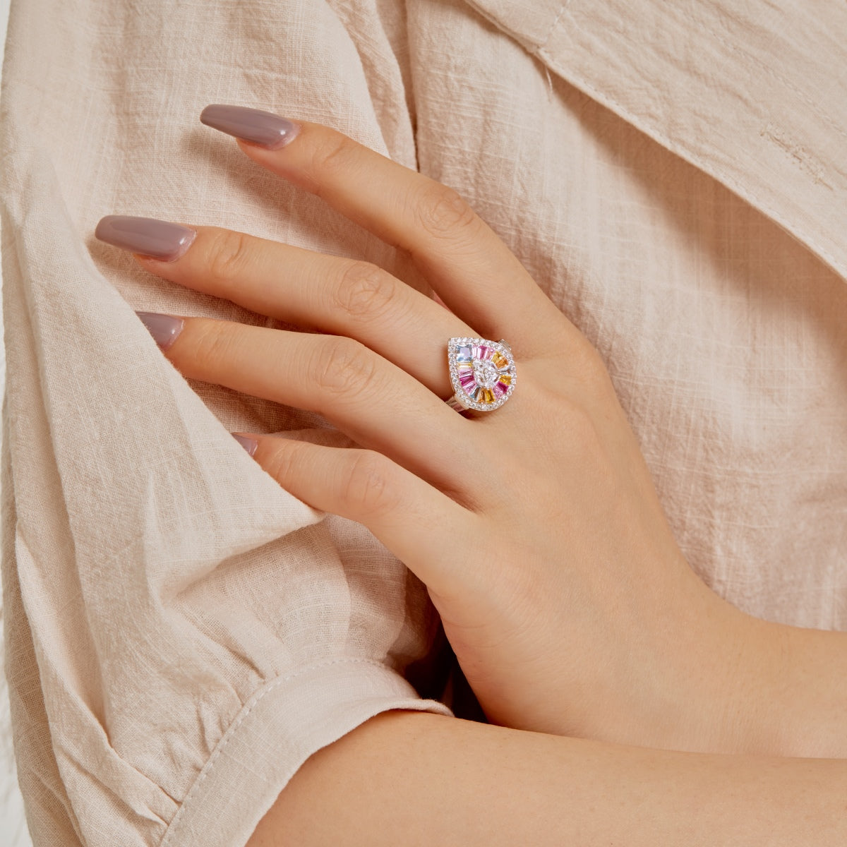 [Goodv]Elegant Colorful Water Drop Shape Banquet Ring
