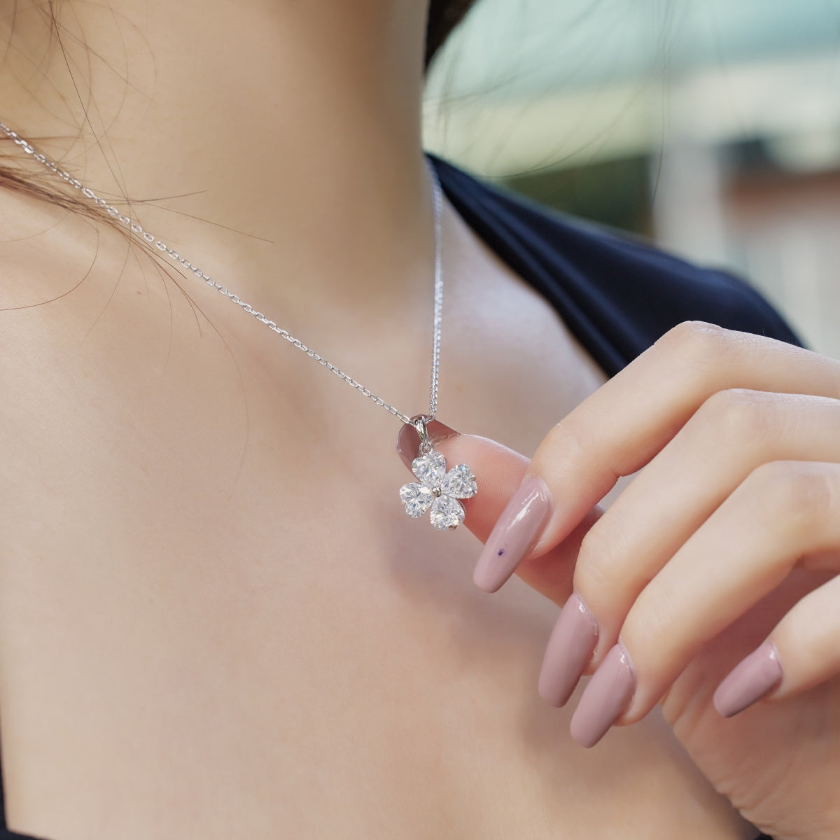[Goodv]Heart-Shaped Four-Leaf Clover Bead Necklace