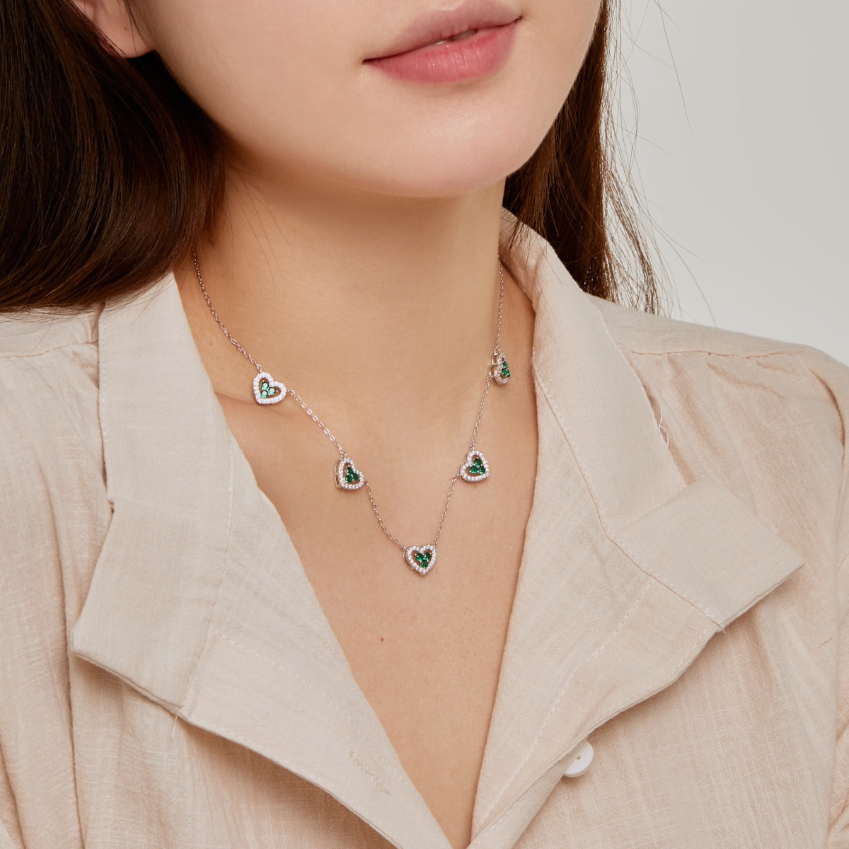 [Goodv]Sparkling Five Heart Necklace