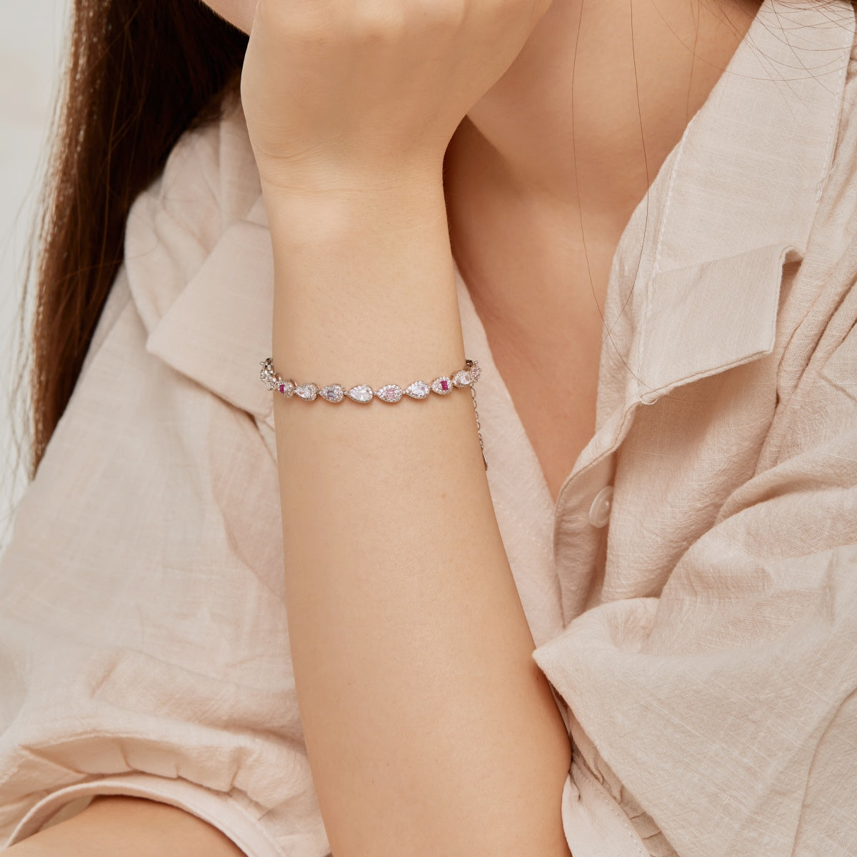 [Goodv] Bracelet quotidien en forme de goutte d'eau radieuse de 0,25 carat