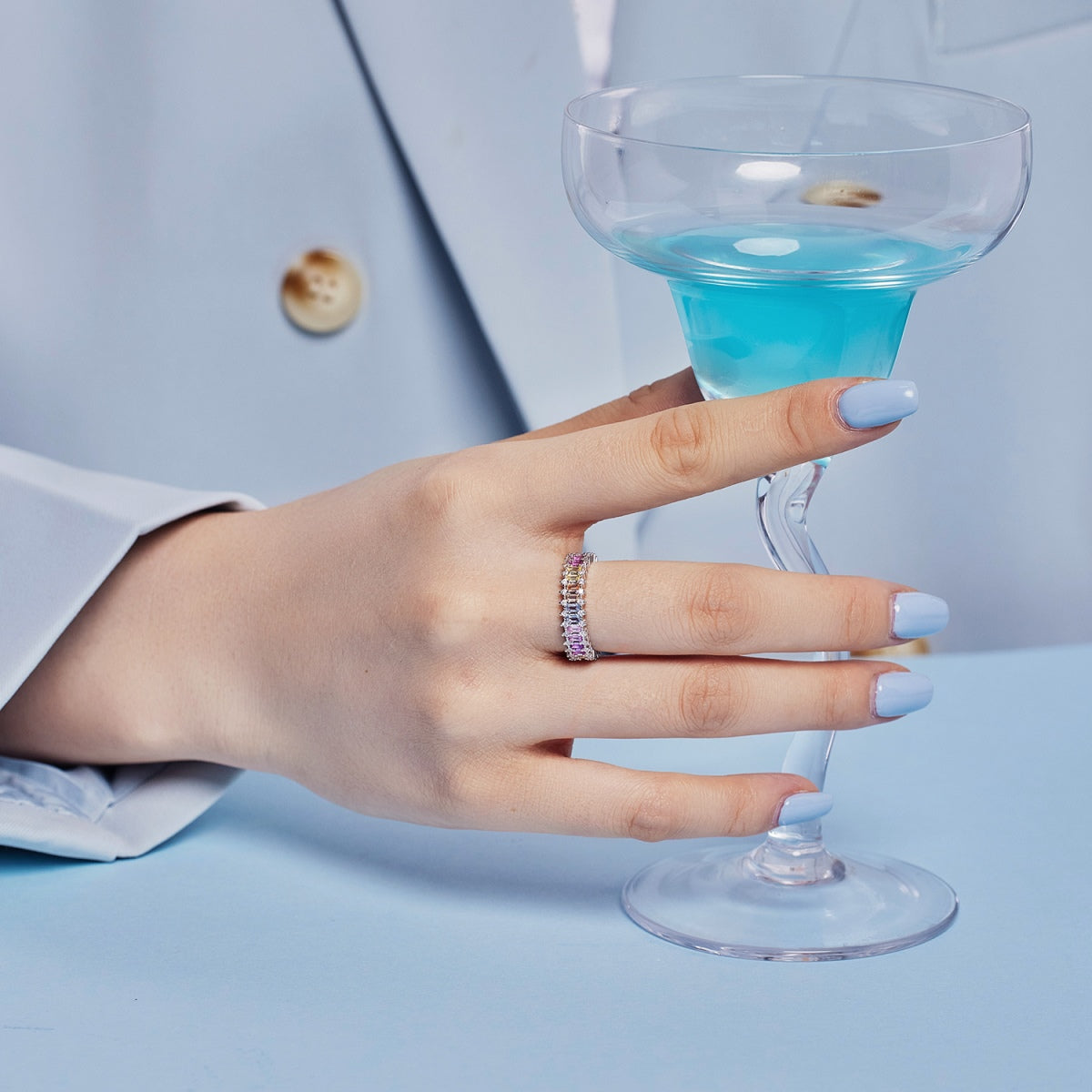 [Goodv]Splashy Ornate Emerald Cut Cocktail Ring