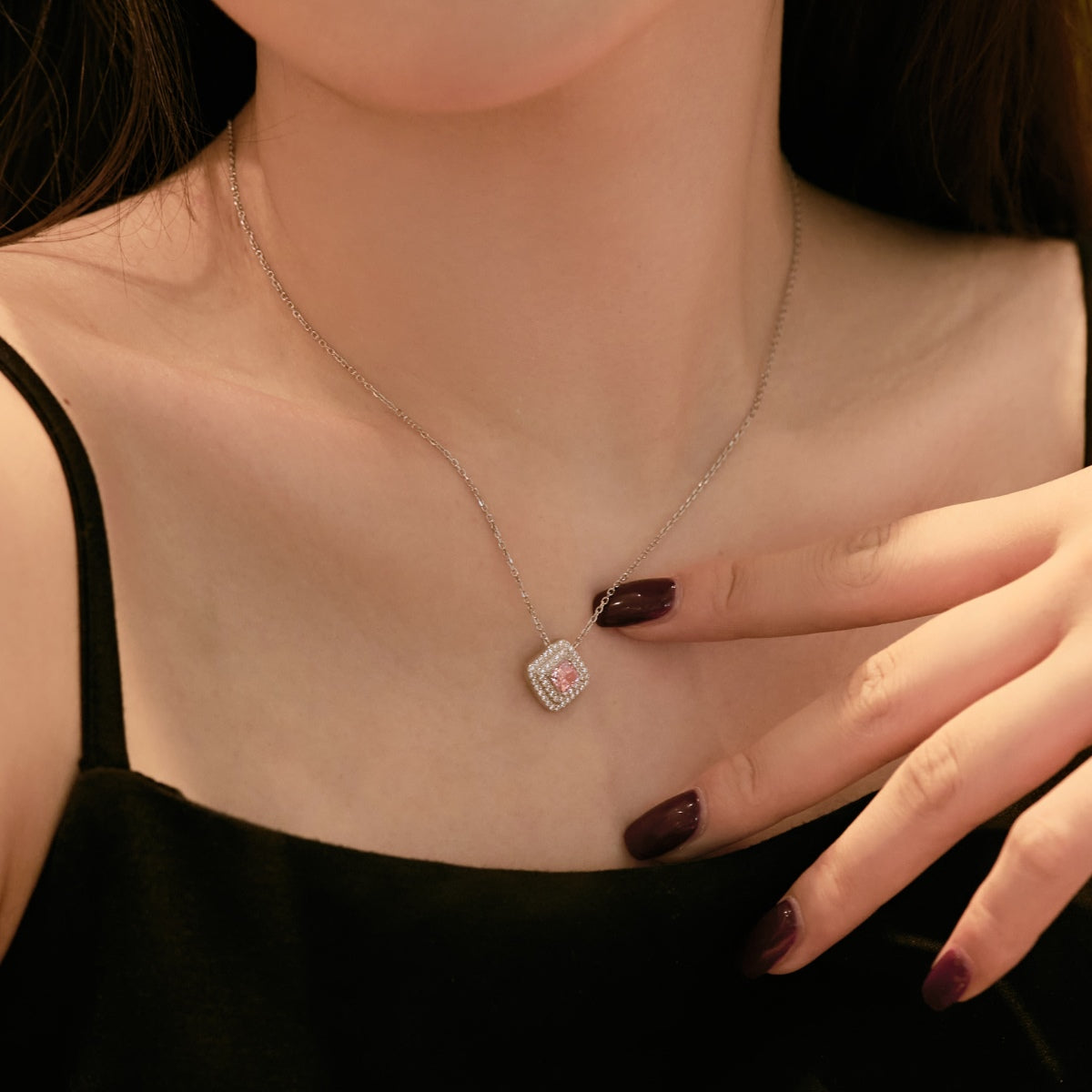 [Goodv]Sparkling Asscher Cut Necklace