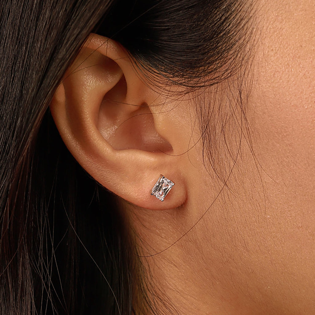 [Goodv]Stylish Shiny Rectangular Center Stone Stud Earrings