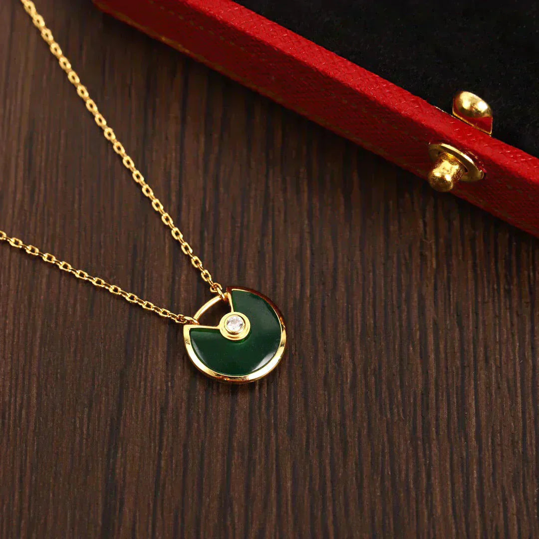 [BIJOUX]COLLIER AMULETTE OR MALACHITE