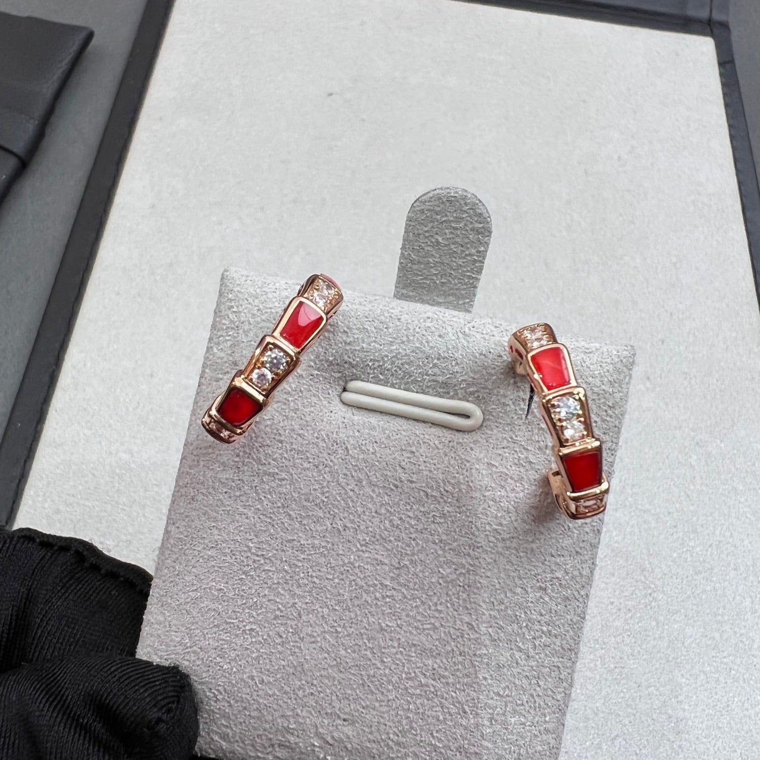 [BIJOUX]SERPENTI CARNELIAN PINK GOLD EARRINGS