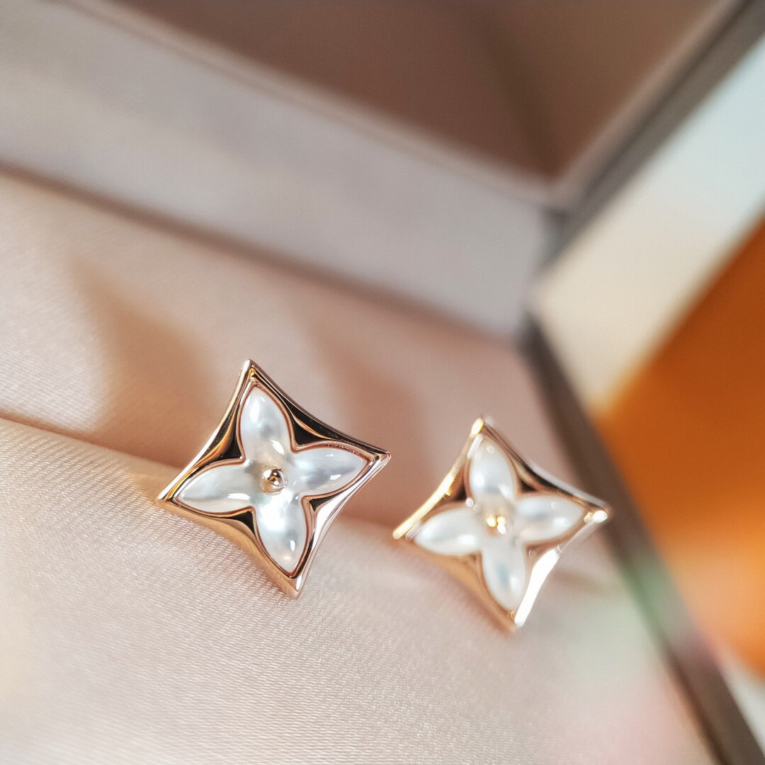 [BIJOUX]BOUCLES D'OREILLES EN OR ROSE ETOILES