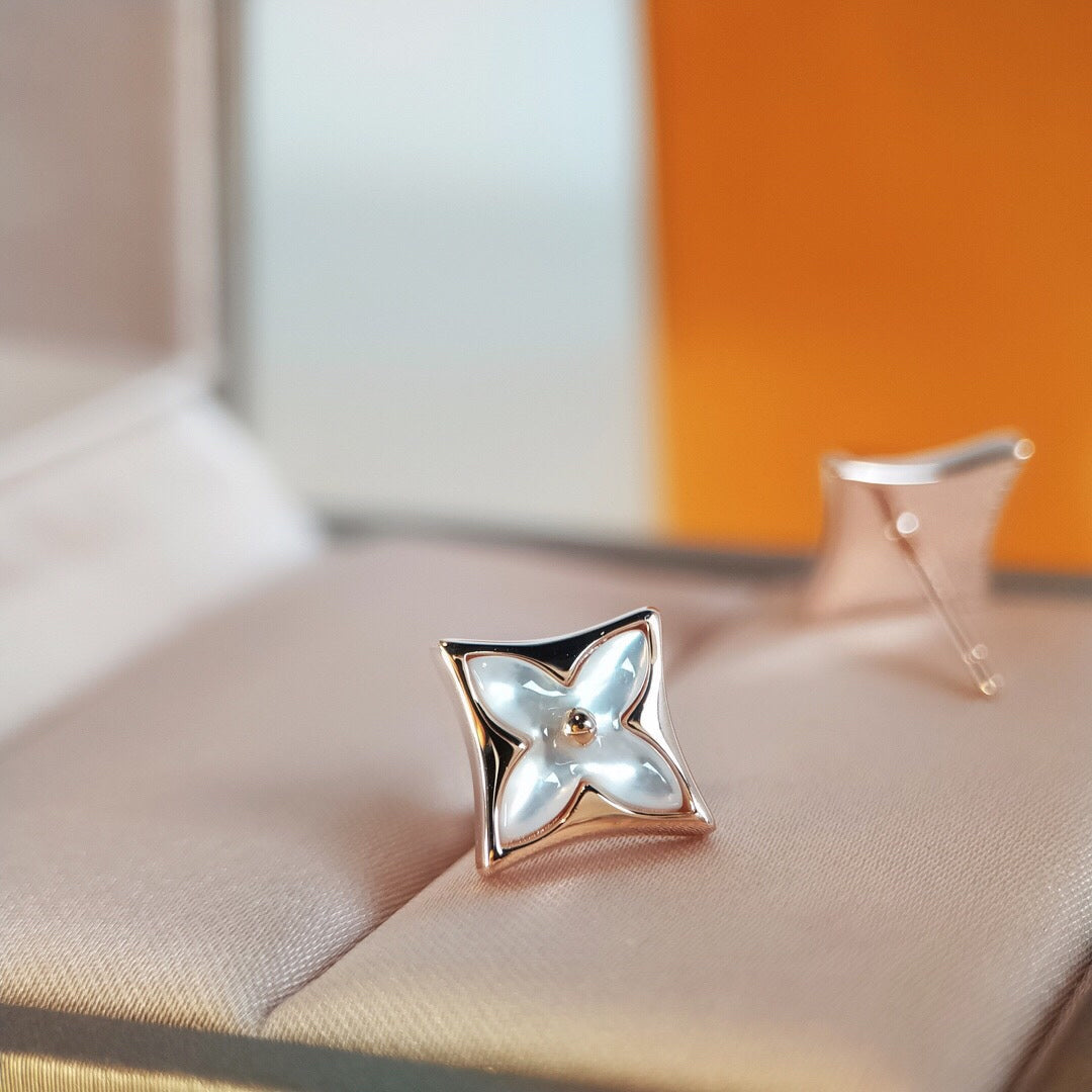 [BIJOUX]BOUCLES D'OREILLES EN OR ROSE ETOILES