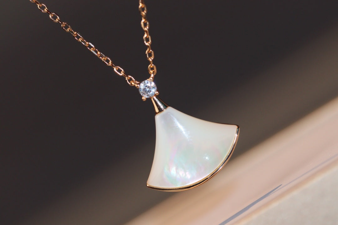 [BIJOUX]DREAM NECKLACE WHITE MOP PINK GOLD 1 DIAMOND