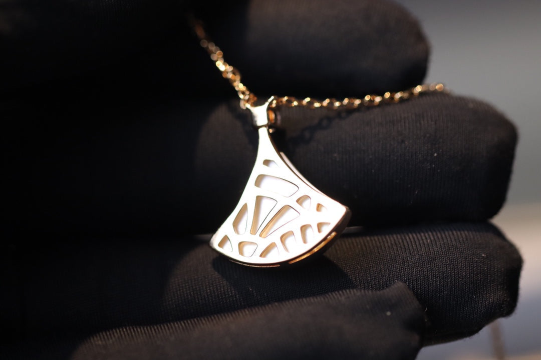 [BIJOUX]DREAM NECKLACE WHITE MOP PINK GOLD 1 DIAMOND